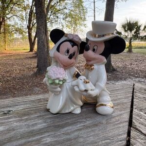 Disney Mickey & Minnie Bride and Groom Lenox Ornament